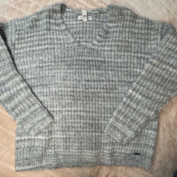 Calvin Klein Sweaters - Calvin Klein Light Gray Knit Sweater - NWOT